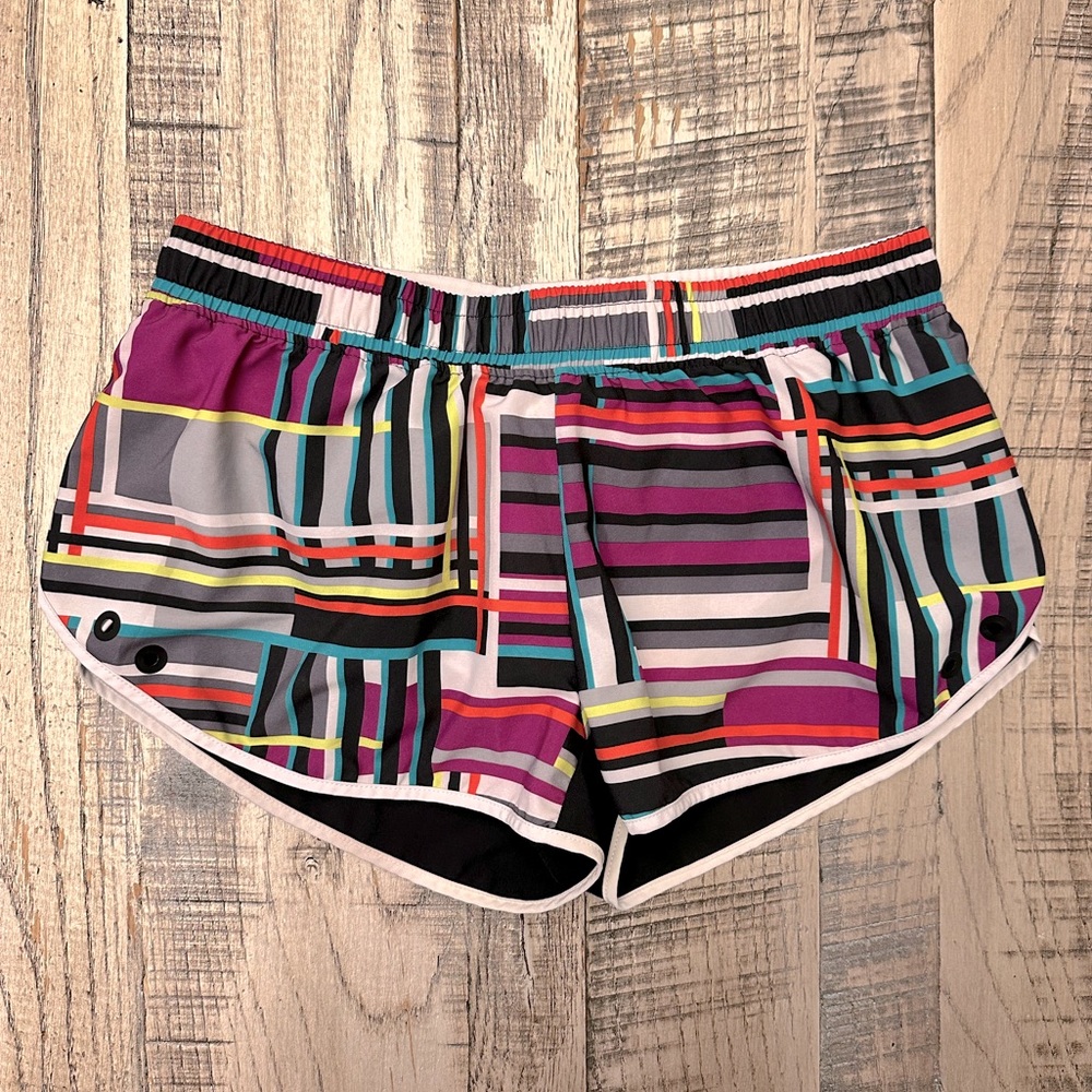Fabletics Adrian Shorts - Picture 3 of 10